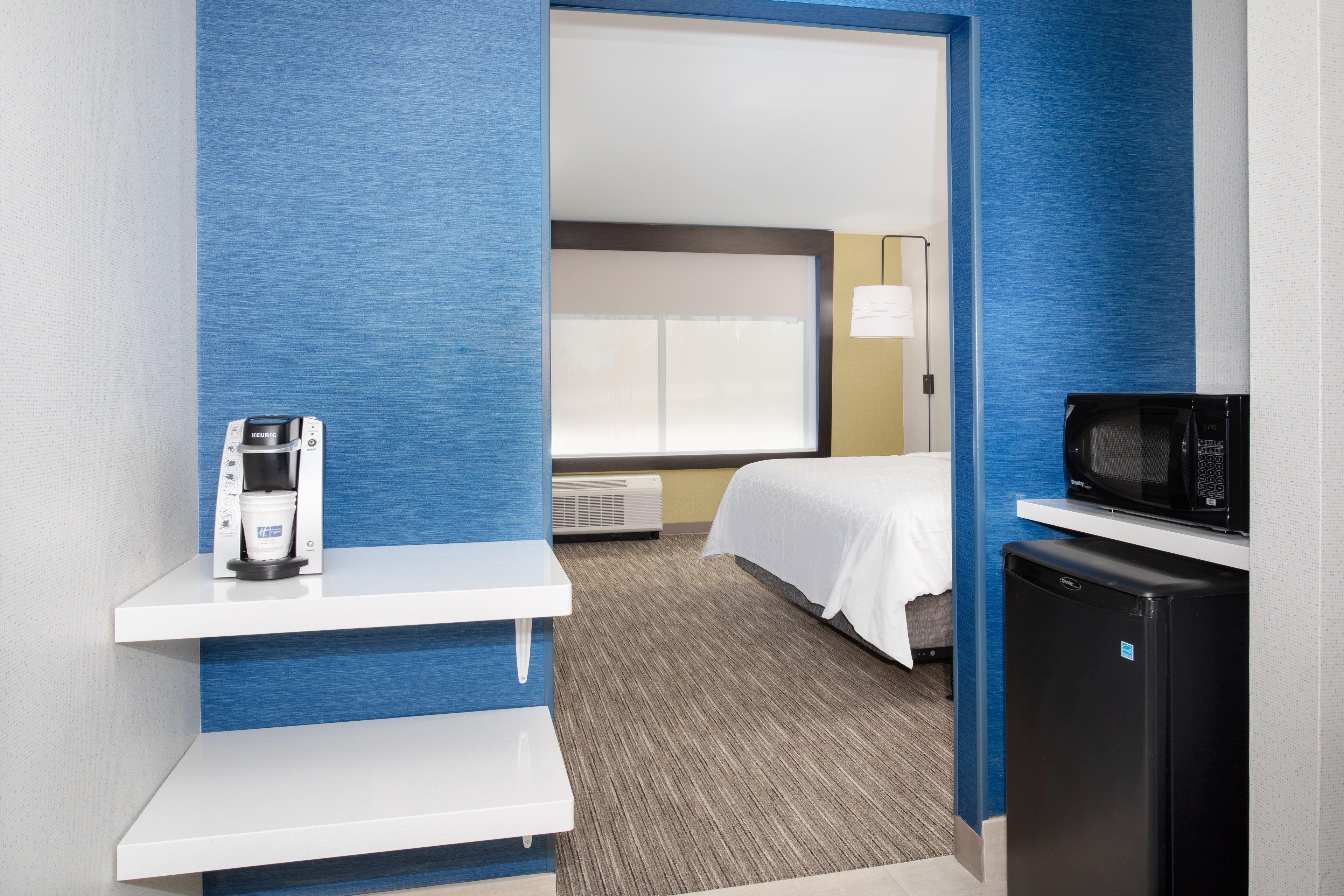 Holiday Inn Express & Suites - Ely By Ihg Exterior photo