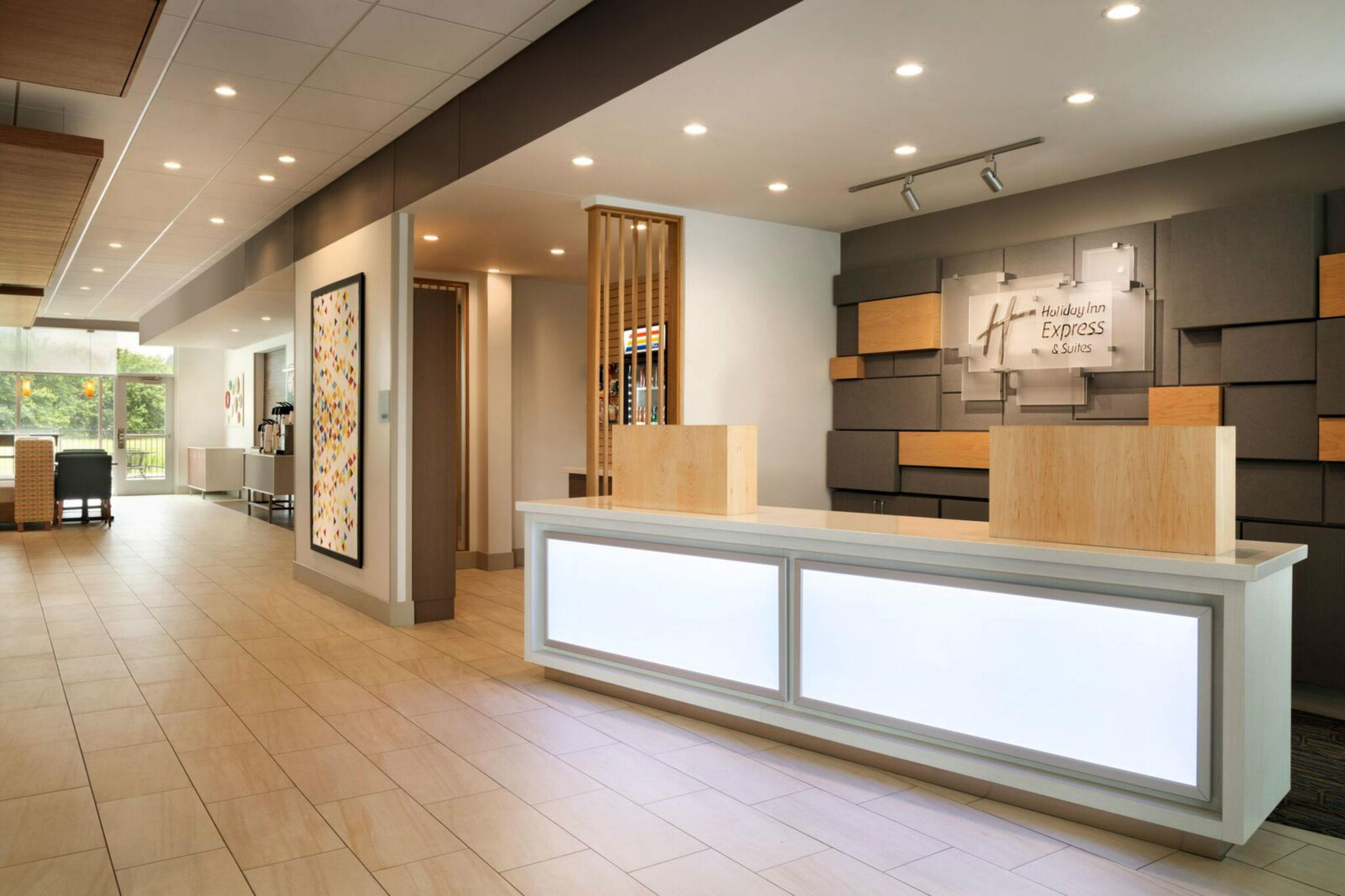 Holiday Inn Express & Suites - Ely By Ihg Exterior photo